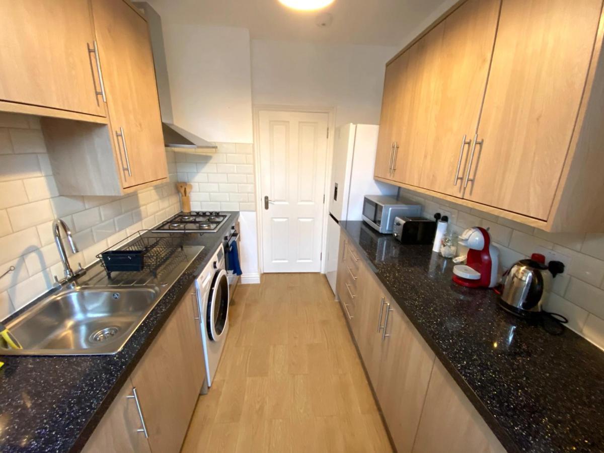 Apartament Spacious 1 Bedroom Flat In Londra